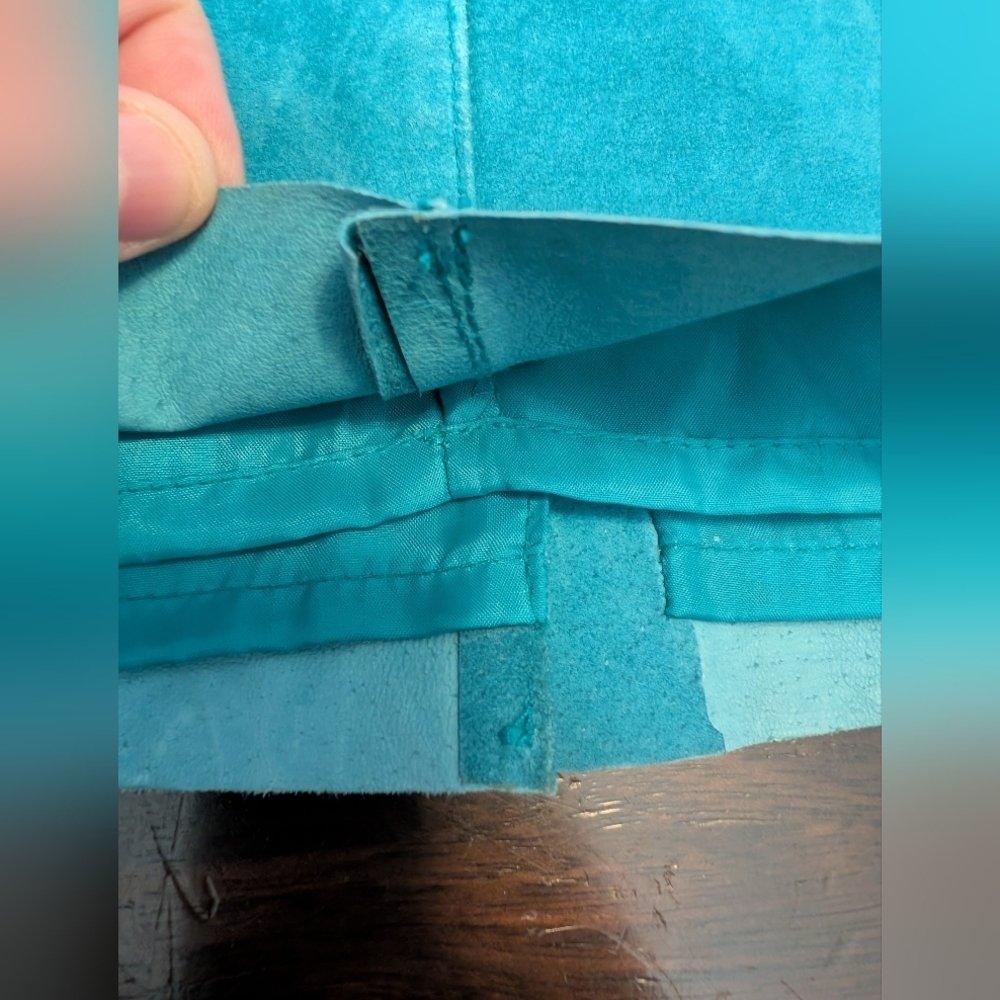 Express VTG Teal Suede Women's Skirt, Size 9/10. Genuine Leather, Lines, Raw Hem - Picture 2 of 7